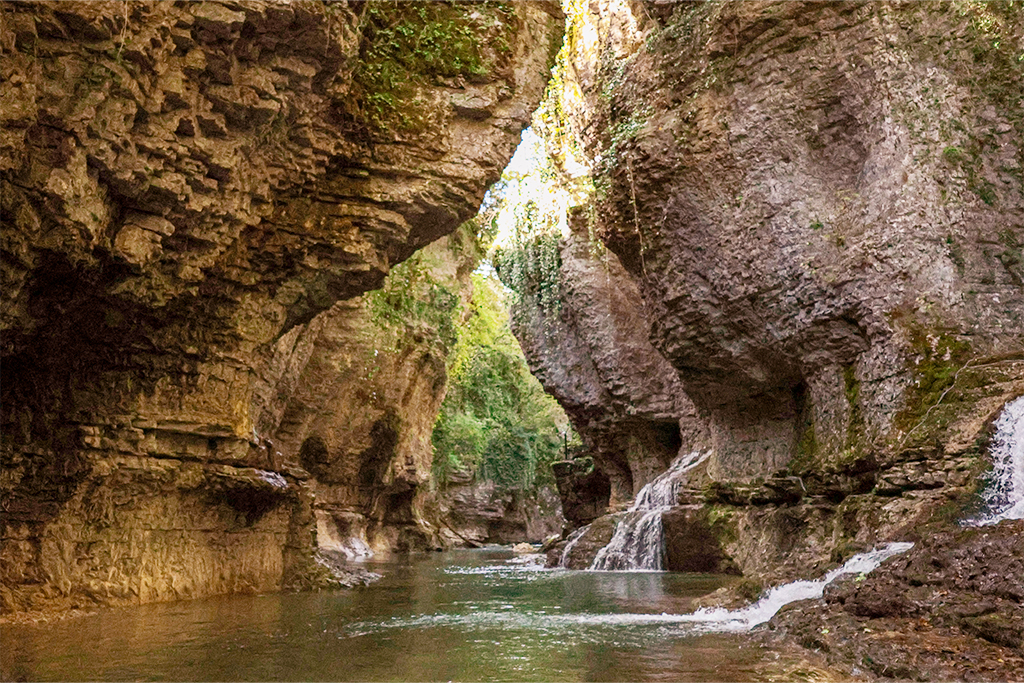 martvili canyons in the summer