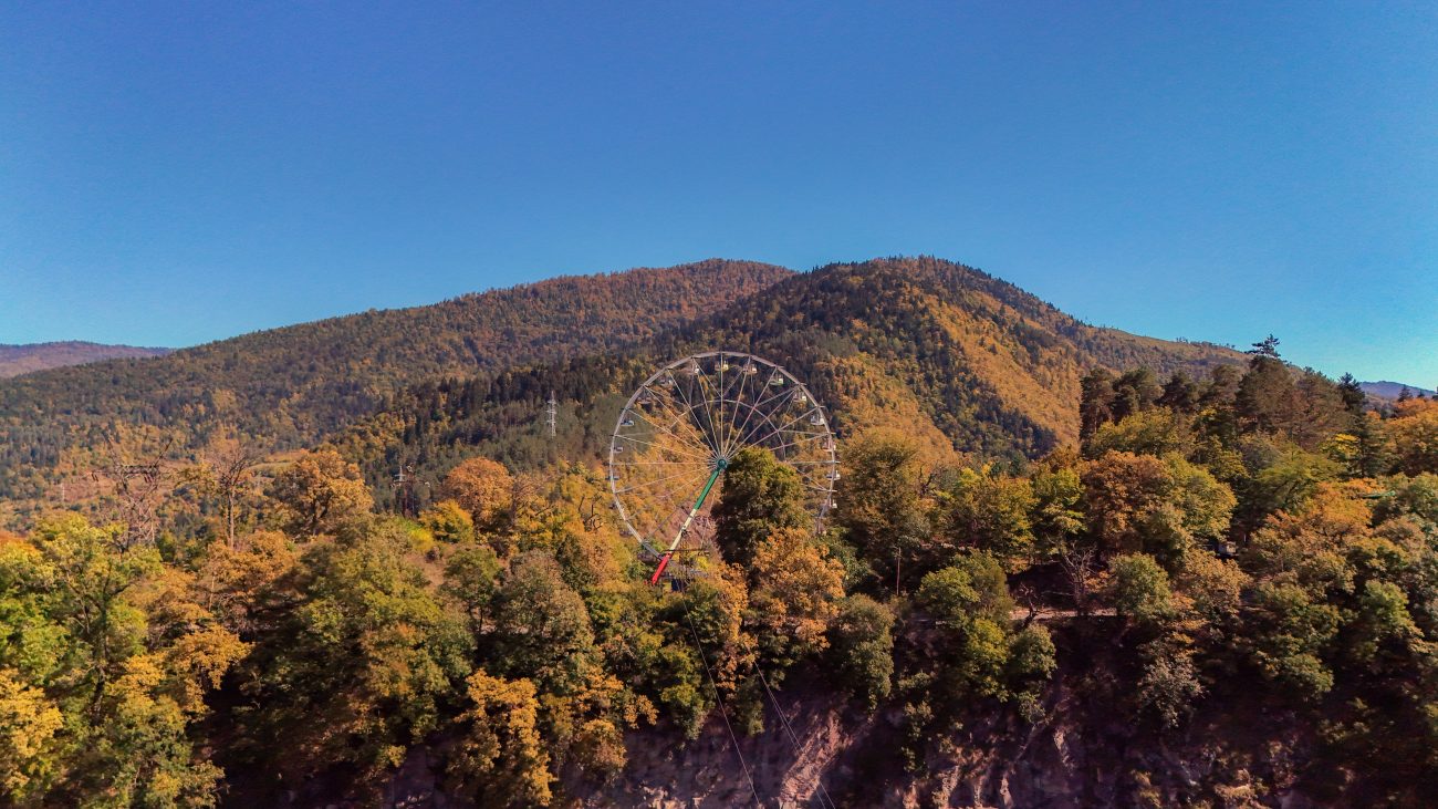 plateau wheel in borjomi park