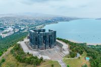 chronicles of georgia with tbilisi sea